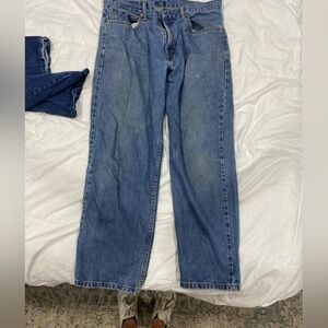Levi’s jeans mom cut 90s blue jeans